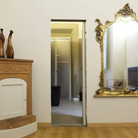 Strozzi Luxury Nyaraló *